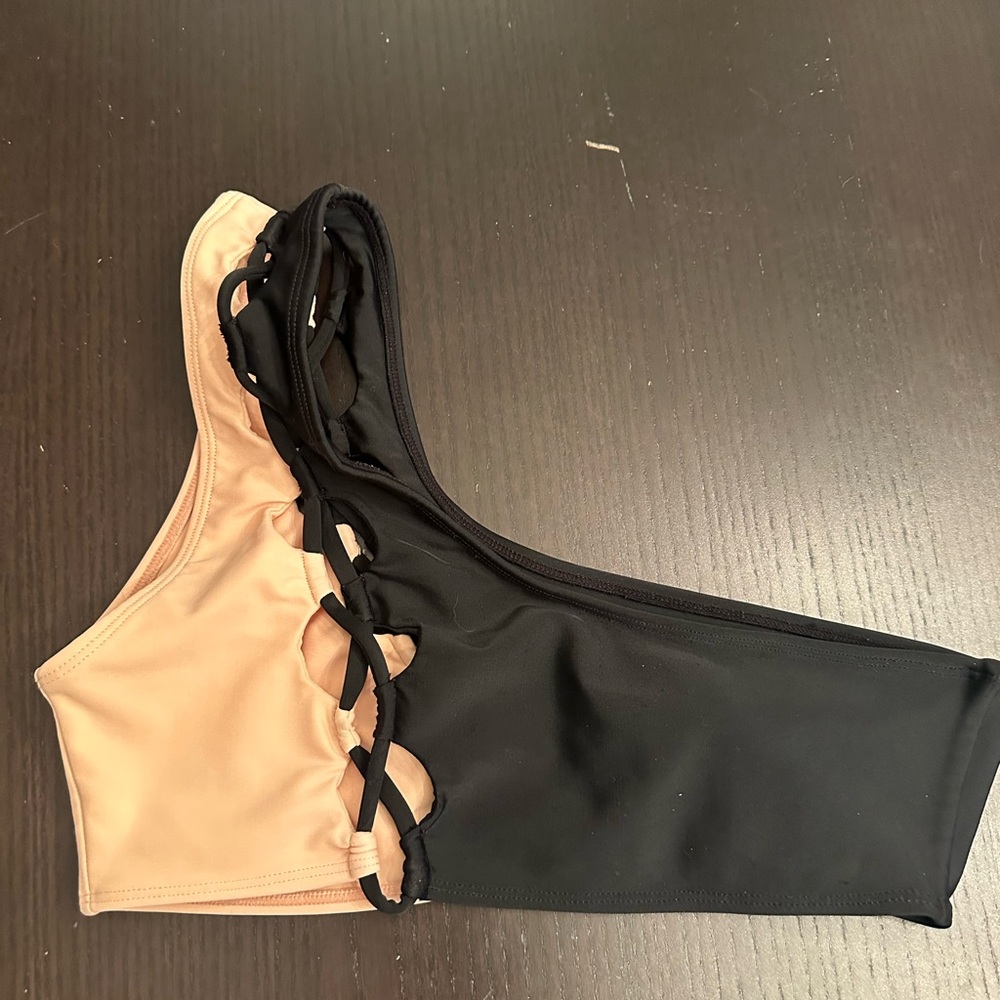 Camila Coelho Black and Beige One Shoulder Bikini Top